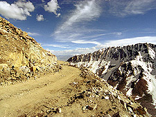 Kordong La, n van de hoogst berijdbare bergpassen ter wereld